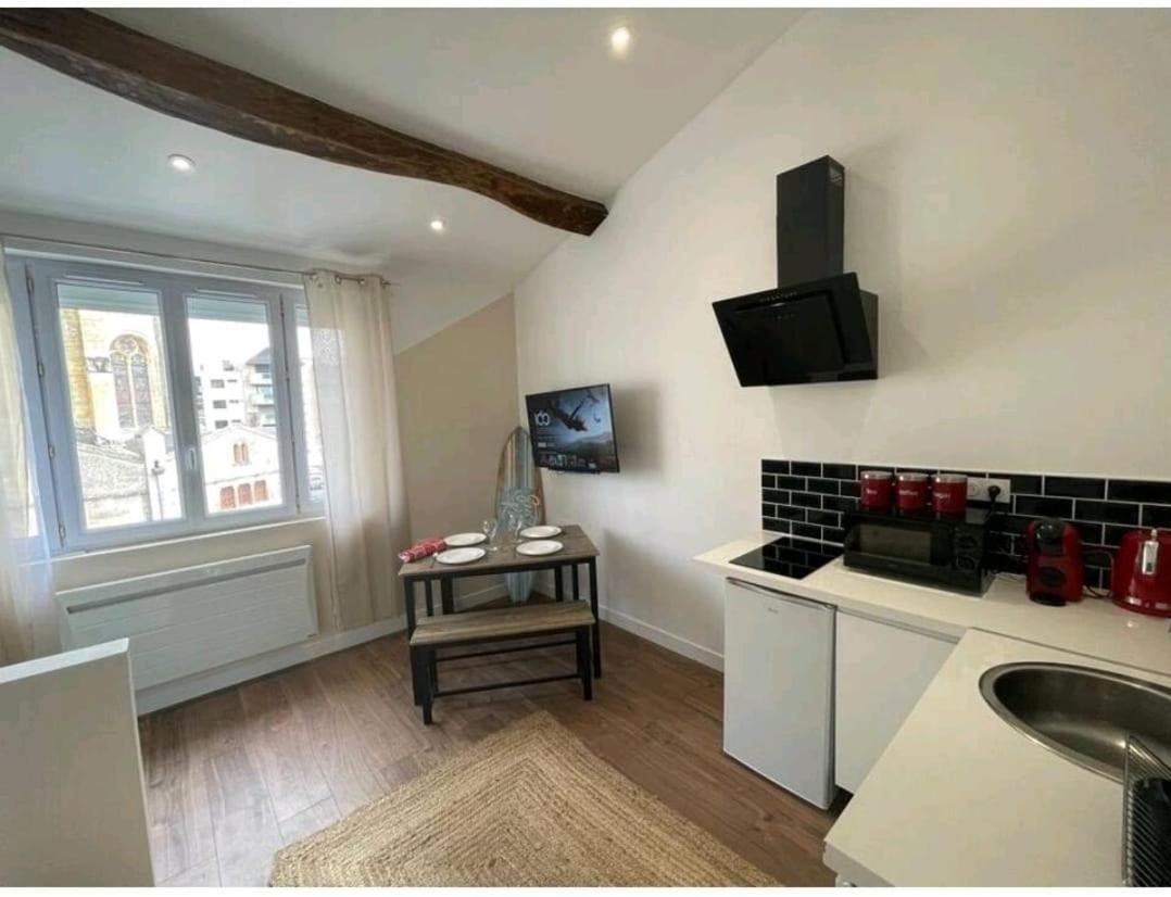 The California Dream - Hyper-Centre - 2Mn Gare Sncf - Wifi Netflix Gratuit Appartement Niort Buitenkant foto