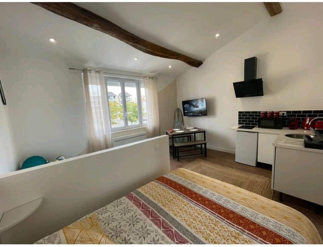 The California Dream - Hyper-Centre - 2Mn Gare Sncf - Wifi Netflix Gratuit Appartement Niort Buitenkant foto